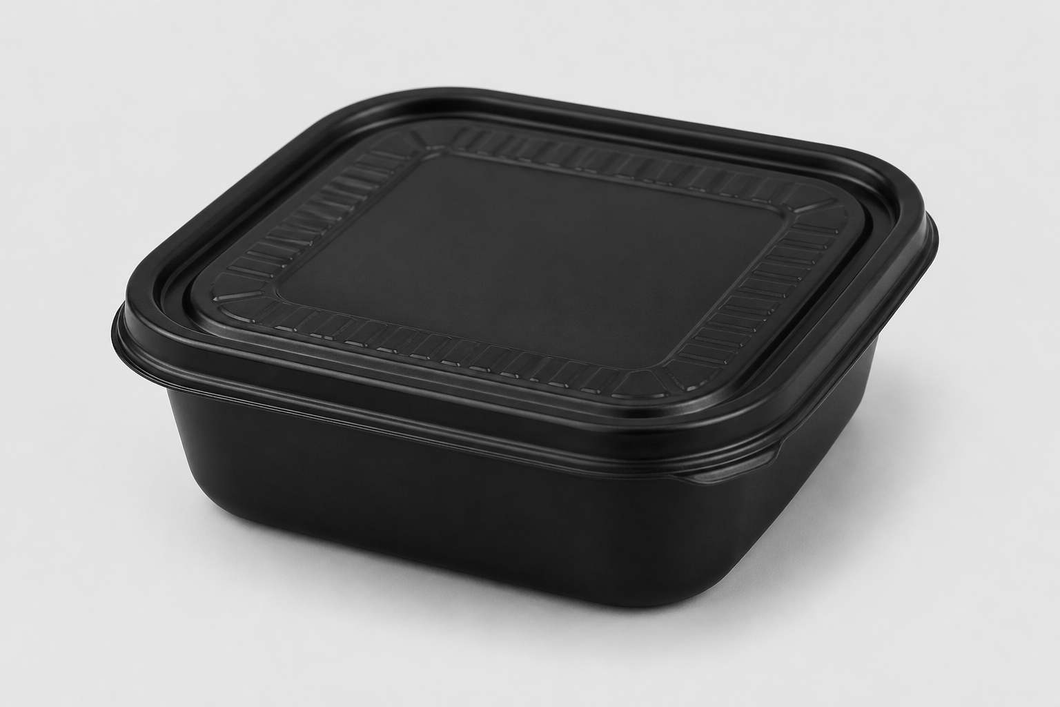 Polypropylene takeaway containers for hot meals, soups, curries, and rice dishes