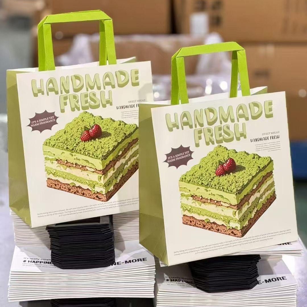 23 - custom paper bags in takeaway pack