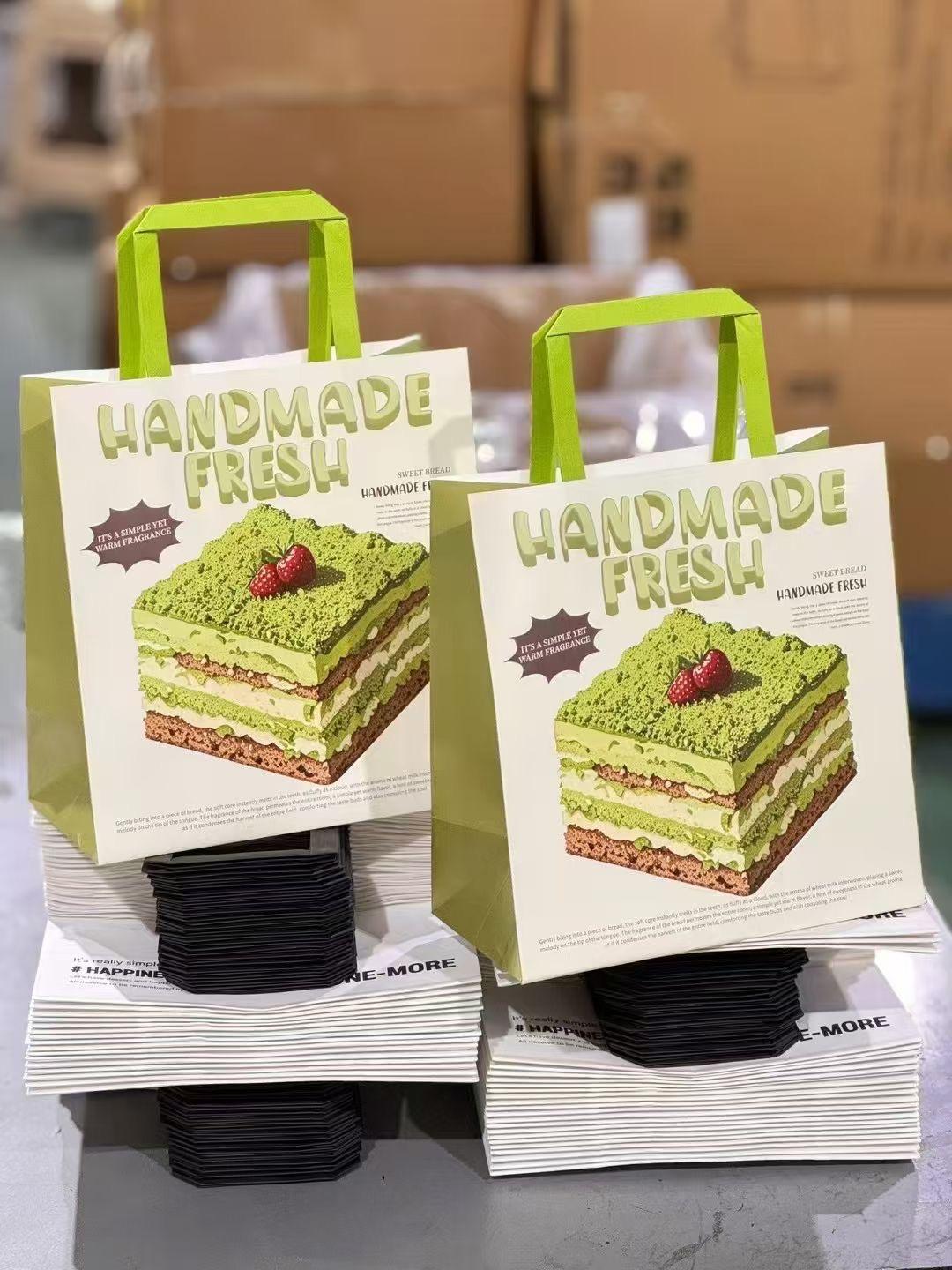 23 - custom paper bags in takeaway pack